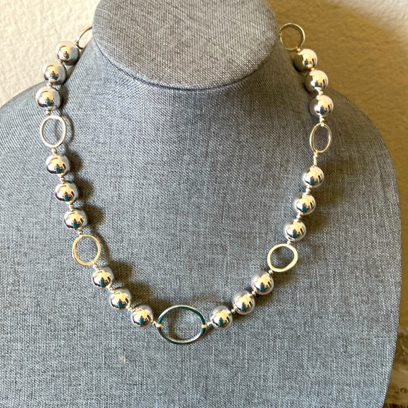 Source Unknown Jewelry - Shiny Silver Metal Beads Stretchy Pop Over Necklace